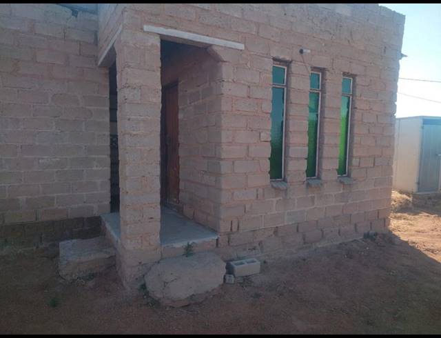 2 BEDROOM HOUSE FOR SALE IN MANKWENG